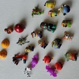 Vintage mixed Anime figures 24 pieces minions, star wars angry bird ninja turtle